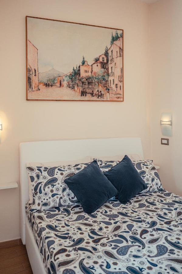 Bed and Breakfast Elegant R&B Floridia Таормина Экстерьер фото